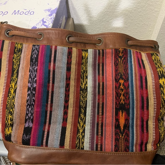 Nena and Co Bucket - Picture 2 of 3